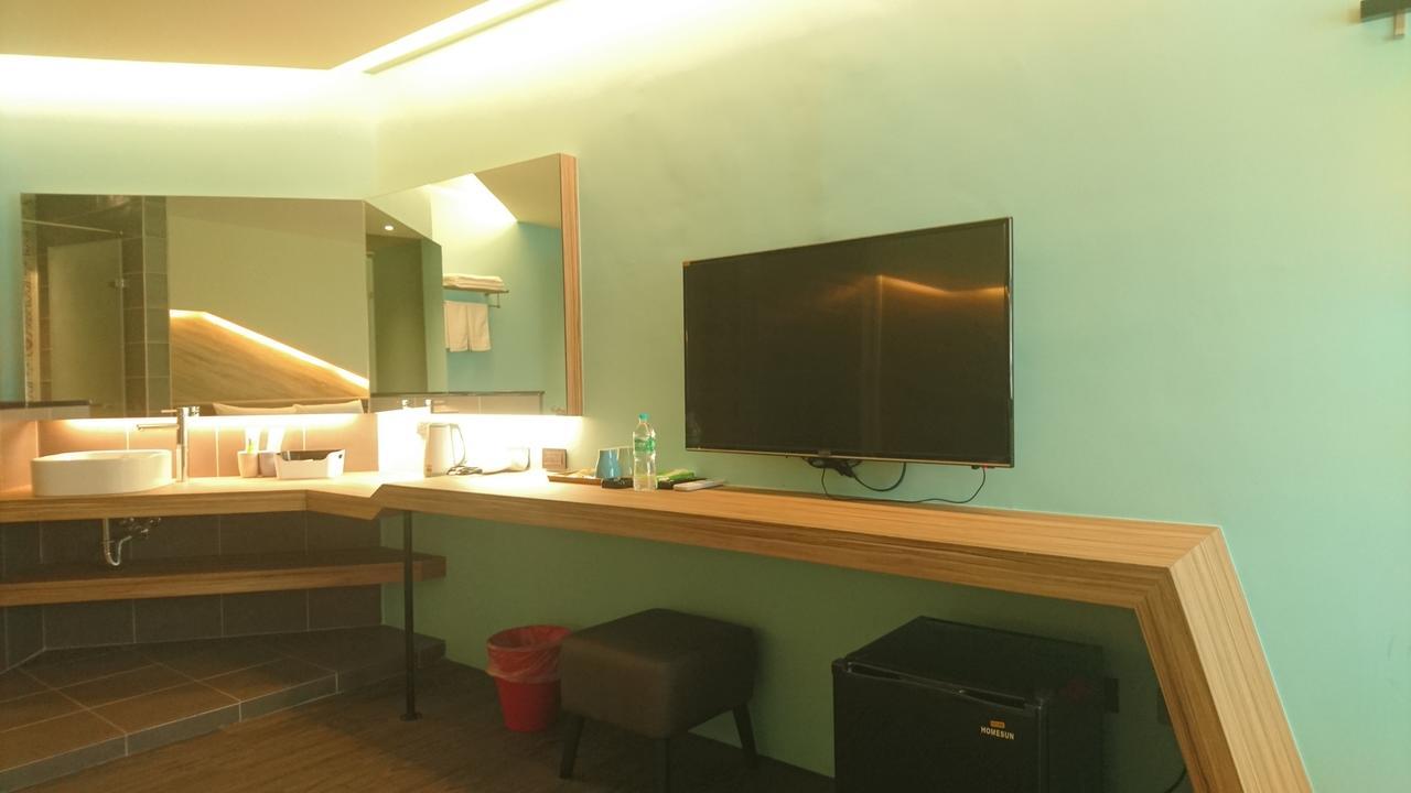 Travel Port Motel Гаосюн Экстерьер фото